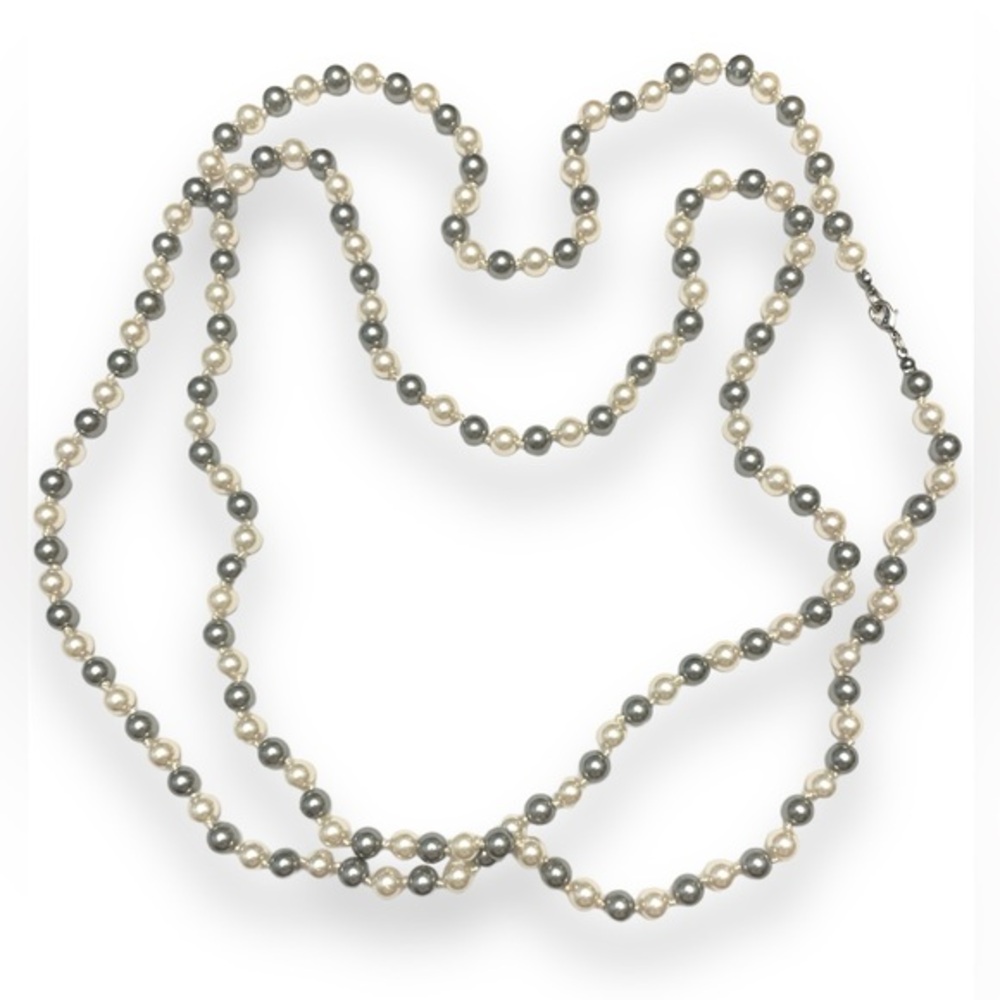 Vintage Knotted Grey And White 31” Freshwater Pearl Necklace